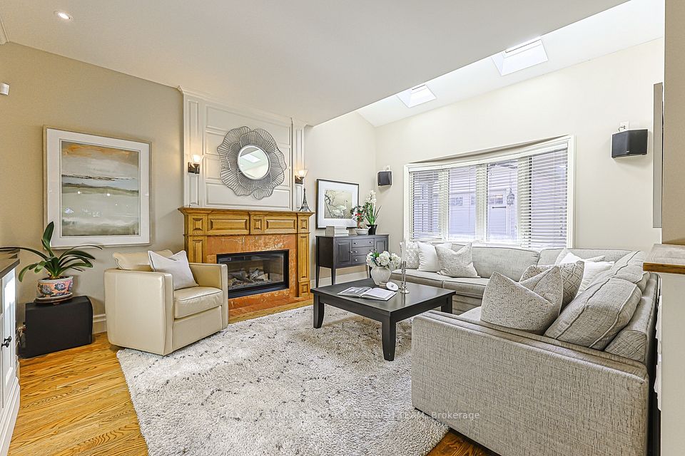 3 Rouge Street, Markham, ON L3P 1K7 5