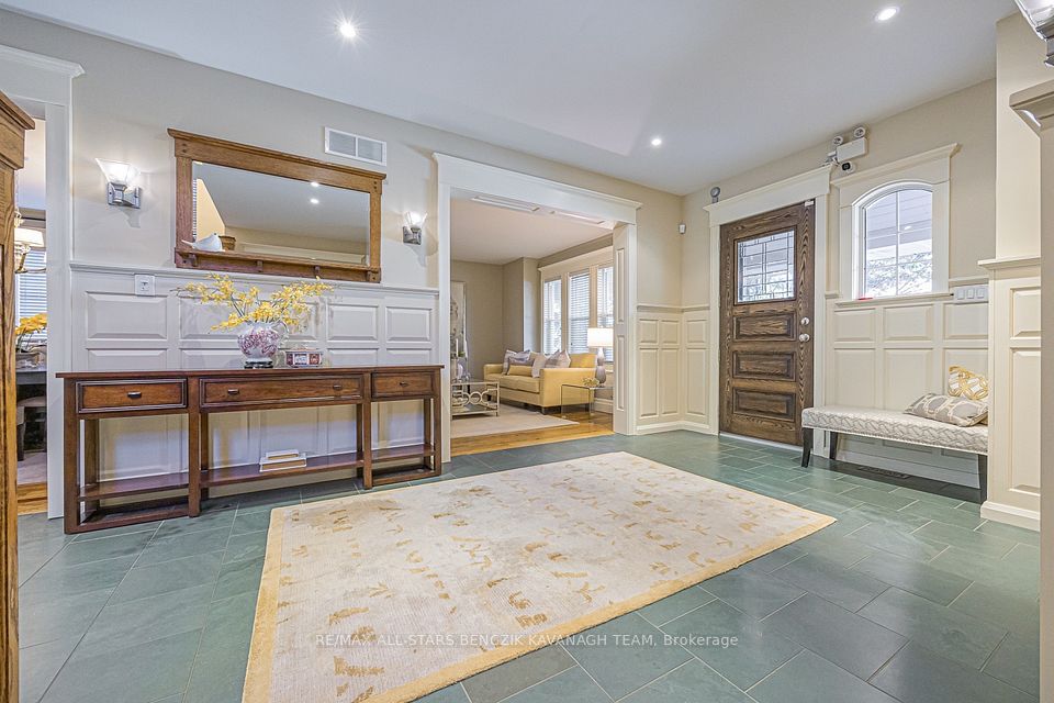 3 Rouge Street, Markham, ON L3P 1K7 2