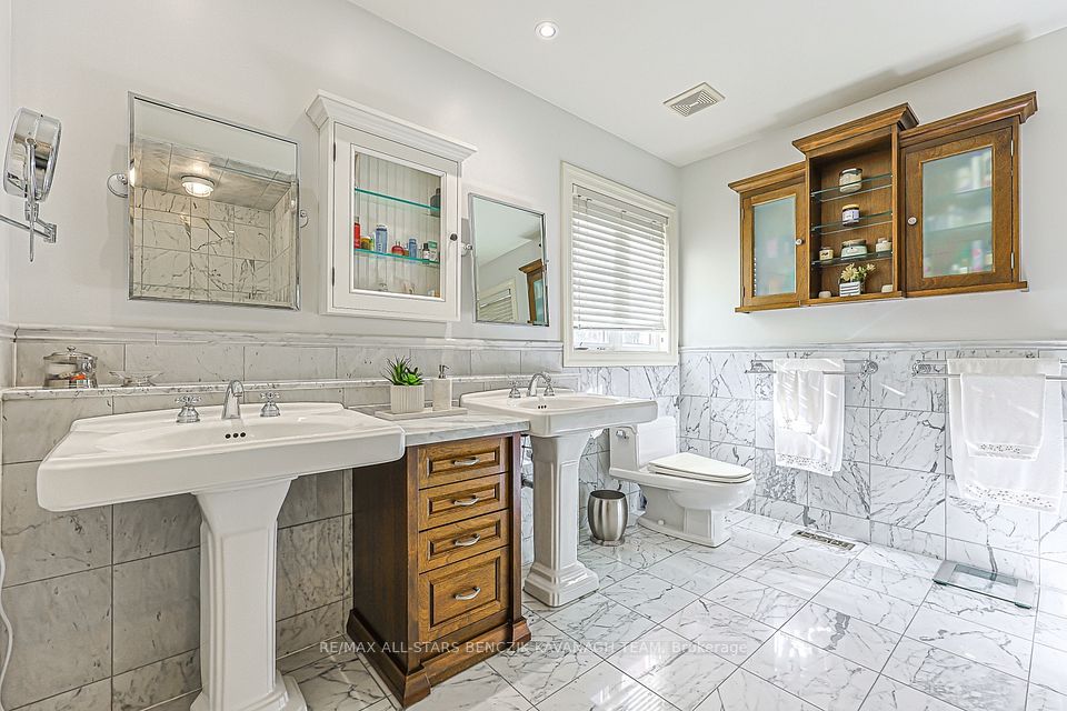 3 Rouge Street, Markham, ON L3P 1K7 13