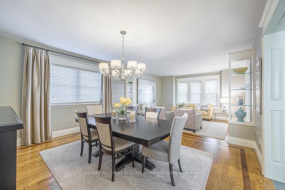 3 Rouge Street, Markham, ON L3P 1K7 4