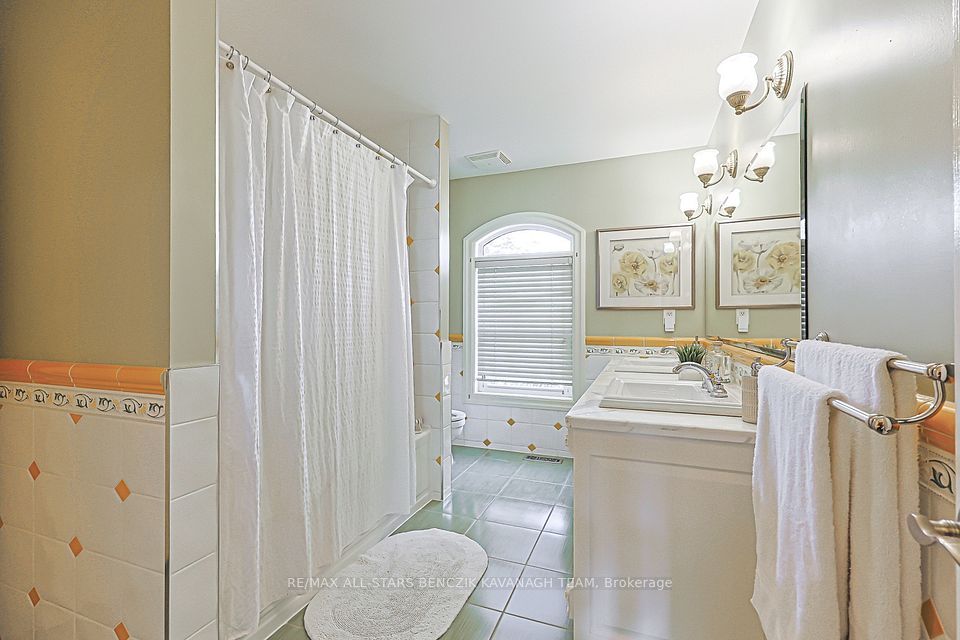 3 Rouge Street, Markham, ON L3P 1K7 18