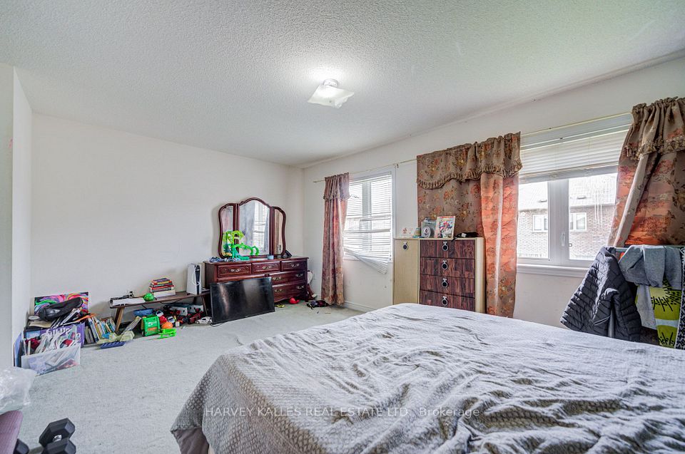 79 Lahore Crescent, Markham, ON L3S 0A6 14