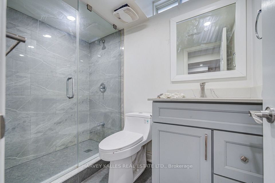 79 Lahore Crescent, Markham, ON L3S 0A6 23