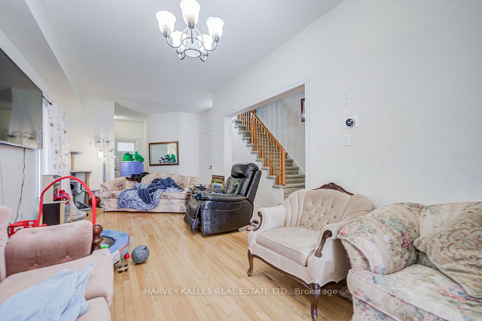 79 Lahore Crescent, Markham, ON L3S 0A6 5