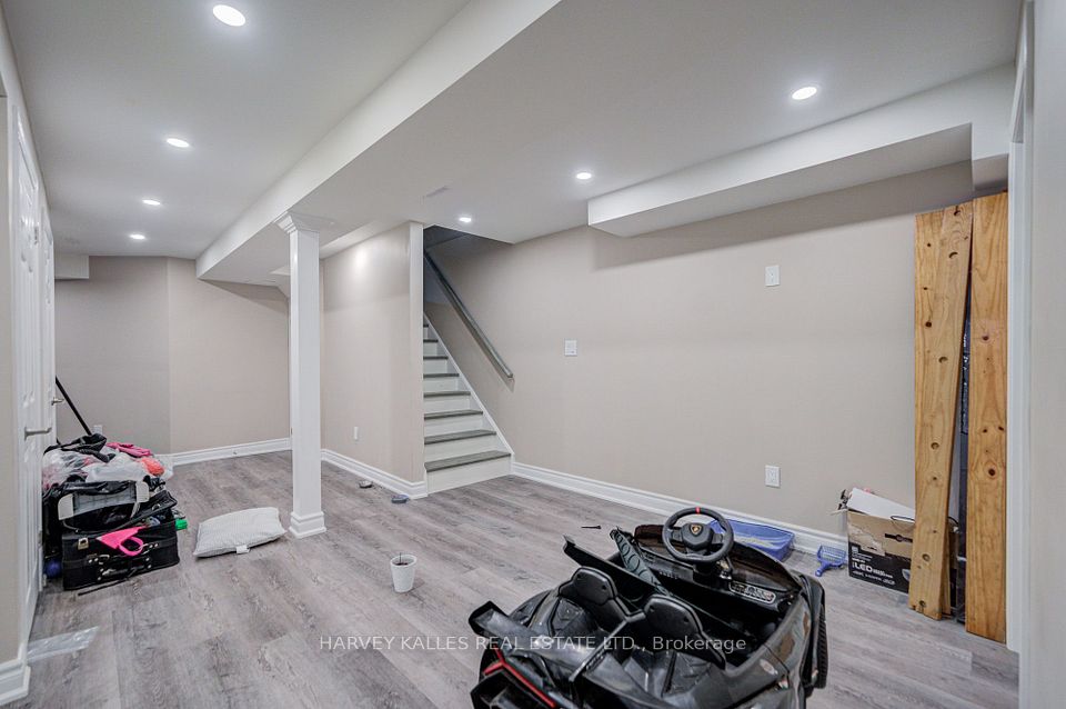 79 Lahore Crescent, Markham, ON L3S 0A6 21