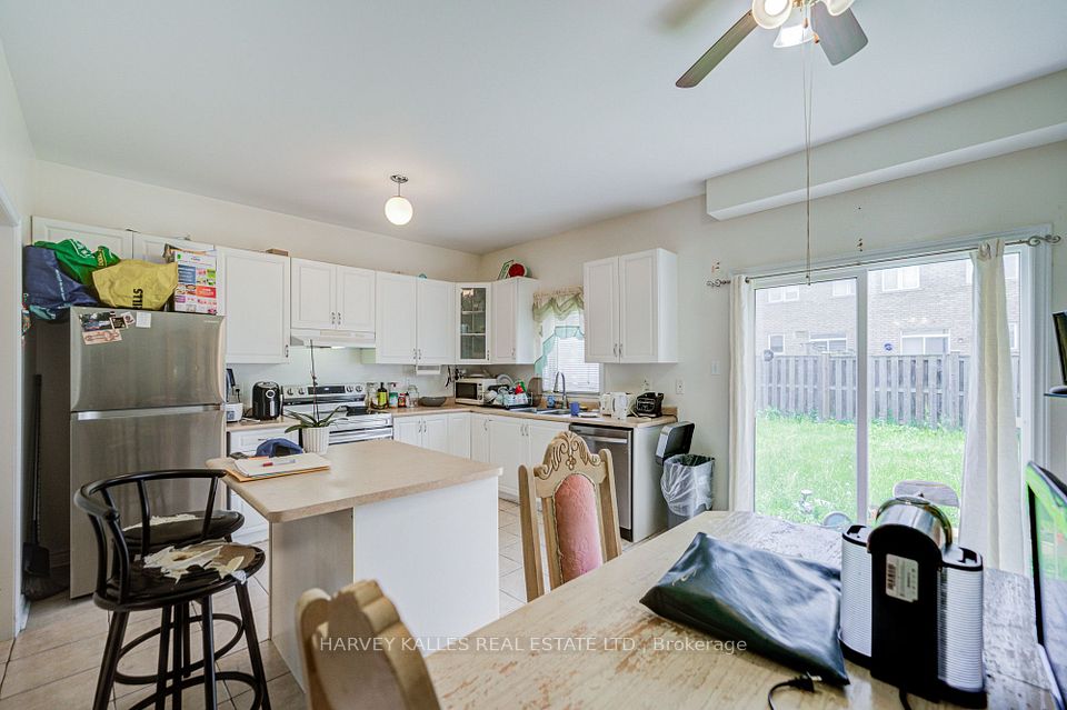 79 Lahore Crescent, Markham, ON L3S 0A6 8