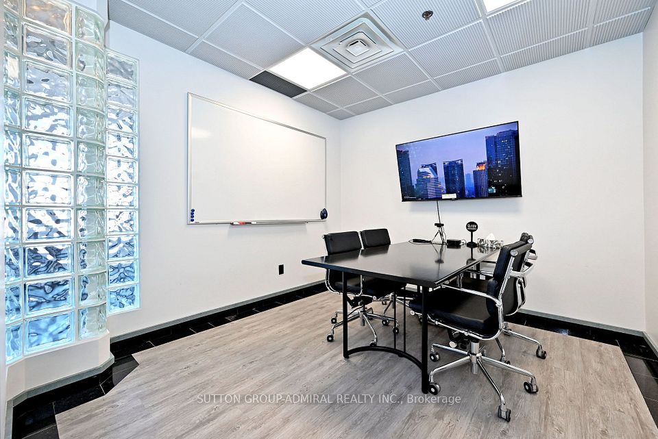160 Applewood Crescent 26, Vaughan, ON L4K 4H2 19