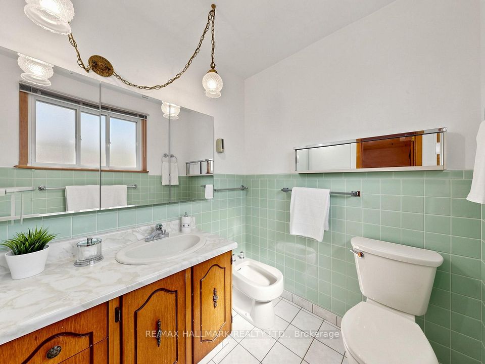 4 Multiflora Place, Markham, ON L3T 2W5 20