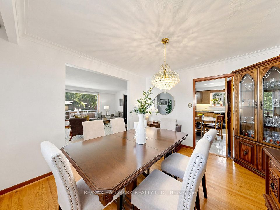 4 Multiflora Place, Markham, ON L3T 2W5 16