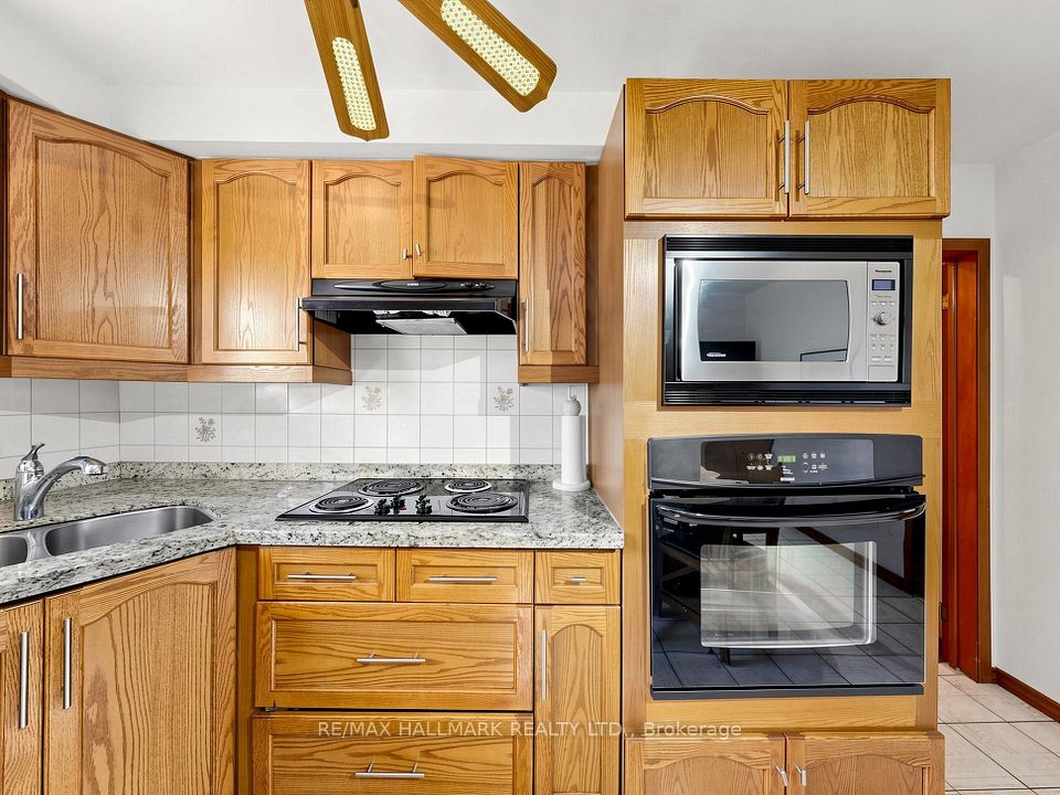 4 Multiflora Place, Markham, ON L3T 2W5 10