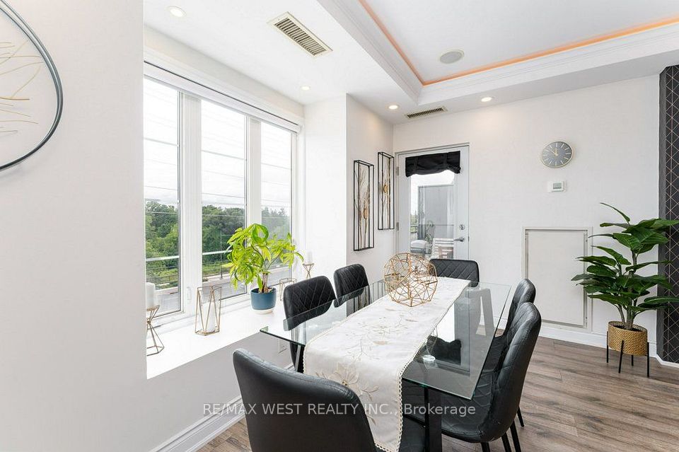 4620 Highway 7 Avenue PH 413, Vaughan, ON L4L 0B3 15