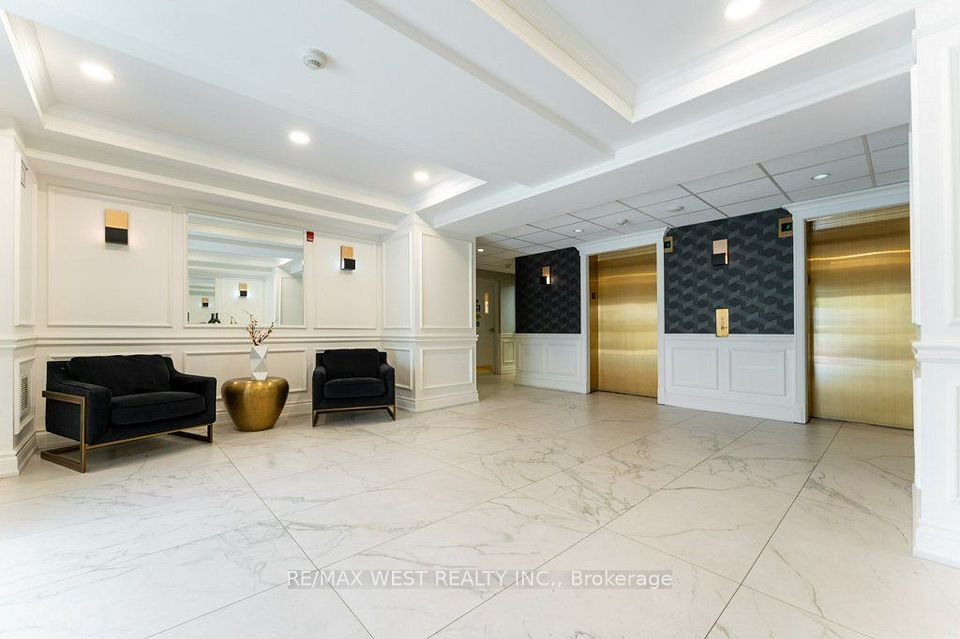 4620 Highway 7 Avenue PH 413, Vaughan, ON L4L 0B3 4