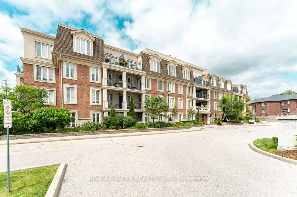Condo Apartment at 4620 Highway 7 Avenue PH 413, Vaughan, ON L4L 0B3