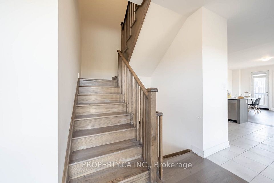 101 Mikayla Lane, Markham, ON L6B 1R1 11