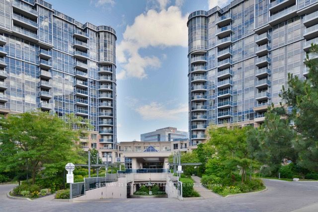 23 Cox Boulevard 572, Markham, ON L3R 7Z9 3