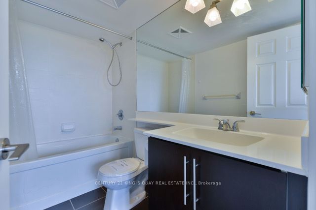 23 Cox Boulevard 572, Markham, ON L3R 7Z9 18