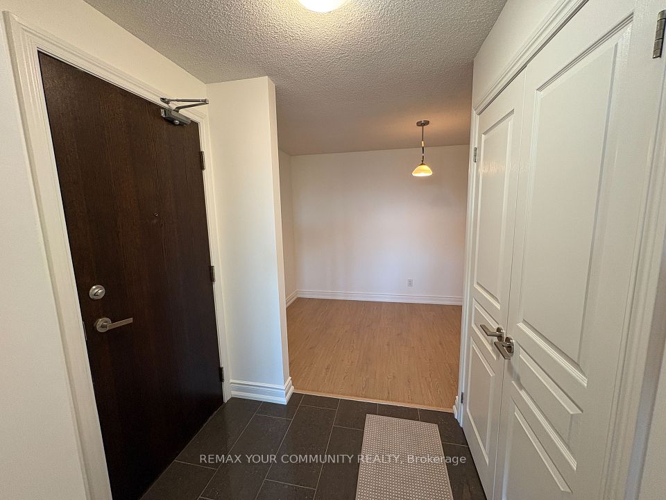 7 North Park Road 310, Vaughan, ON L4J 0C9 12