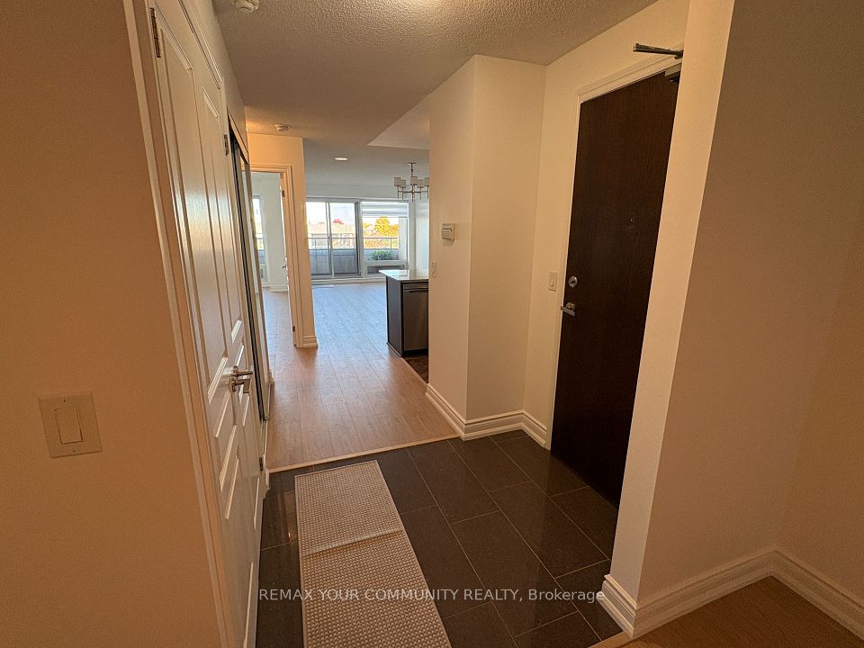7 North Park Road 310, Vaughan, ON L4J 0C9 6