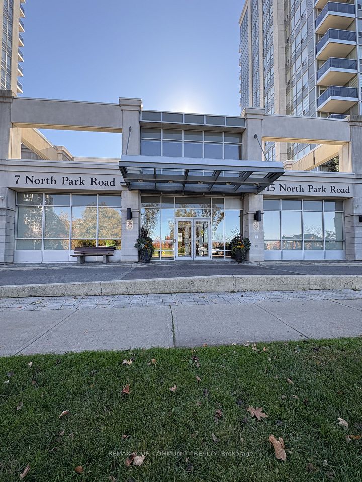7 North Park Road 310, Vaughan, ON L4J 0C9 2