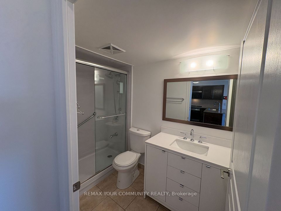 7 North Park Road 310, Vaughan, ON L4J 0C9 17