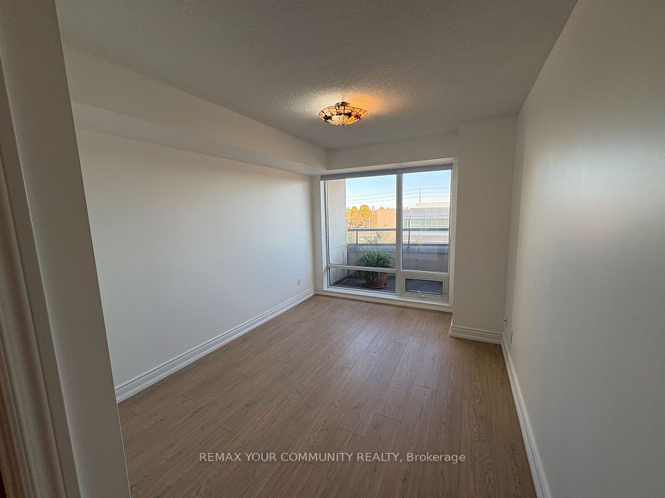 7 North Park Road 310, Vaughan, ON L4J 0C9 15