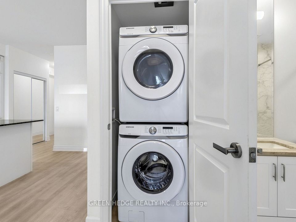 9075 JANE Street 701, Vaughan, ON L4K 0L7 24