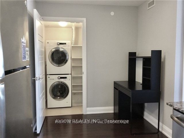8200 Birchmount Road 1505, Markham, ON L3R 9W1 4