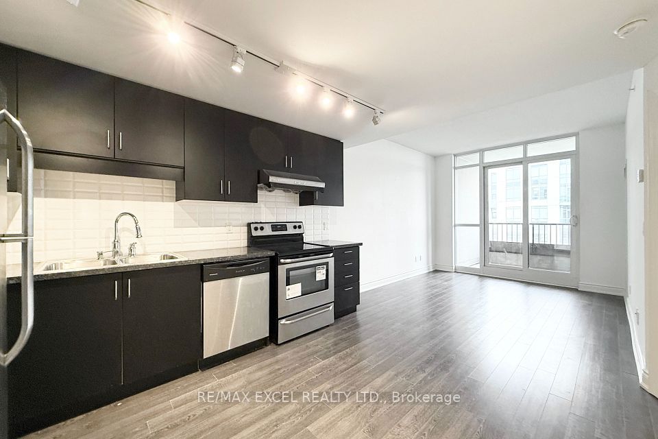 89 South Town Centre Boulevard 1609, Markham, ON L6G 0E8 10