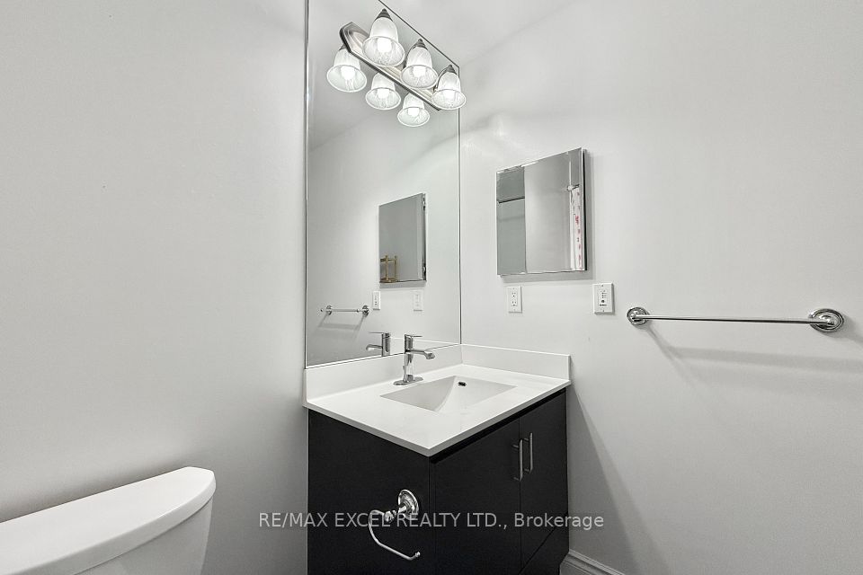 89 South Town Centre Boulevard 1609, Markham, ON L6G 0E8 18
