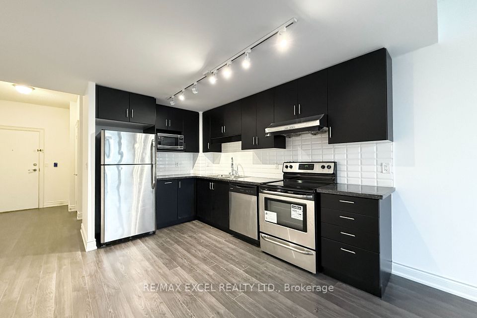 89 South Town Centre Boulevard 1609, Markham, ON L6G 0E8 11