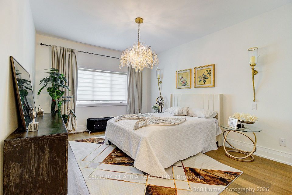176 Laurentian Boulevard, Vaughan, ON L6A 2V6 14