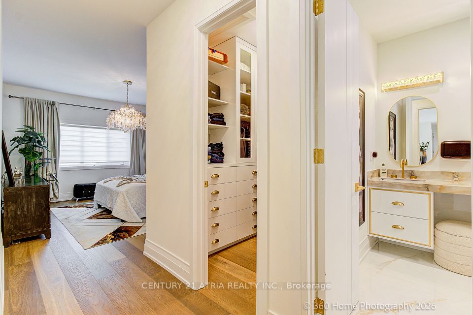 176 Laurentian Boulevard, Vaughan, ON L6A 2V6 13
