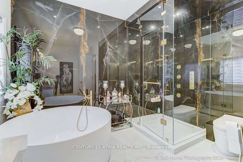 176 Laurentian Boulevard, Vaughan, ON L6A 2V6 17