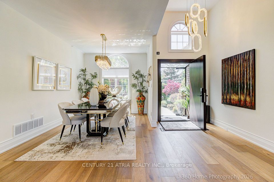 176 Laurentian Boulevard, Vaughan, ON L6A 2V6 8