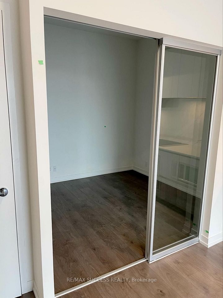 9 Buttermill Avenue 7, Vaughan, ON L4K 6M3 4