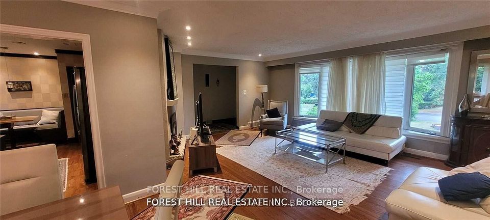 9 Vistaview Boulevard, Vaughan, ON L4J 2A5 14