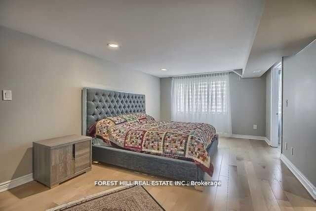 9 Vistaview Boulevard, Vaughan, ON L4J 2A5 19