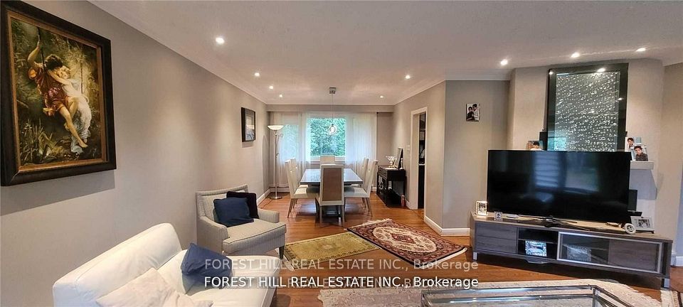 9 Vistaview Boulevard, Vaughan, ON L4J 2A5 12