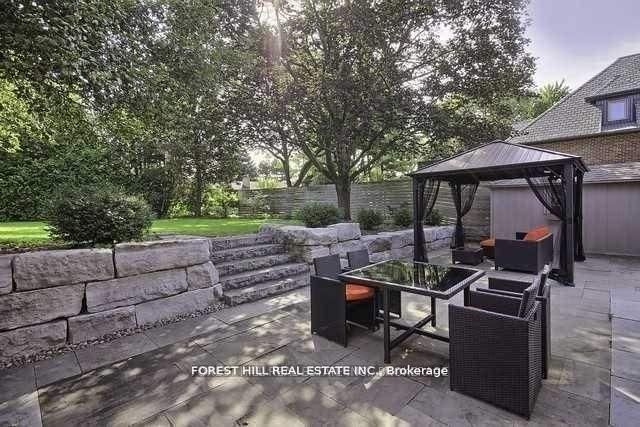 9 Vistaview Boulevard, Vaughan, ON L4J 2A5 24
