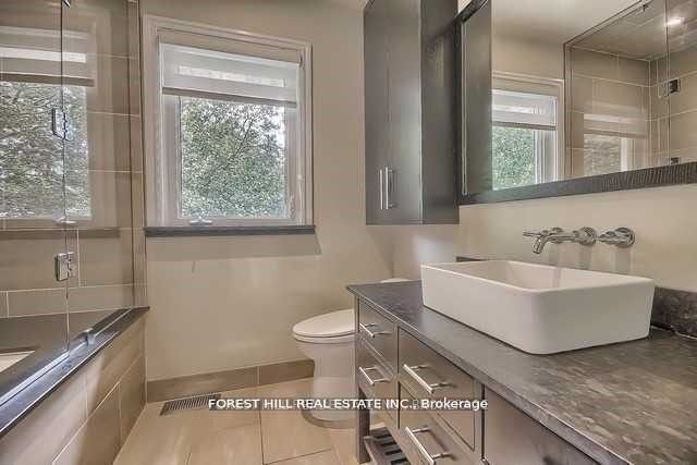9 Vistaview Boulevard, Vaughan, ON L4J 2A5 22