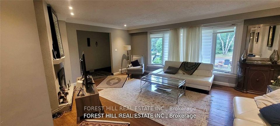 9 Vistaview Boulevard, Vaughan, ON L4J 2A5 13