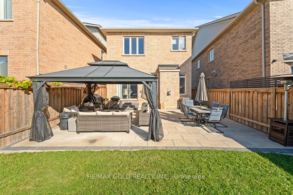 238 Mactier Drive, Vaughan, ON L4H 4L7 18