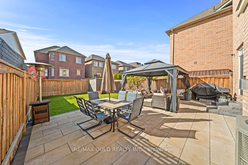 238 Mactier Drive, Vaughan, ON L4H 4L7 16