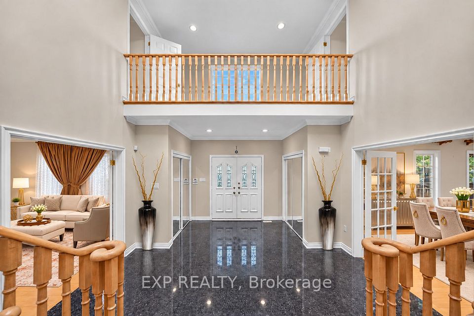 2 Shallmar Gardens, Richmond Hill, ON L4B 3G4 5