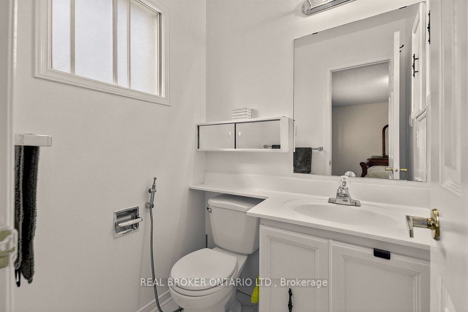 26 White Boulevard, Vaughan, ON L4J 5Z3 20