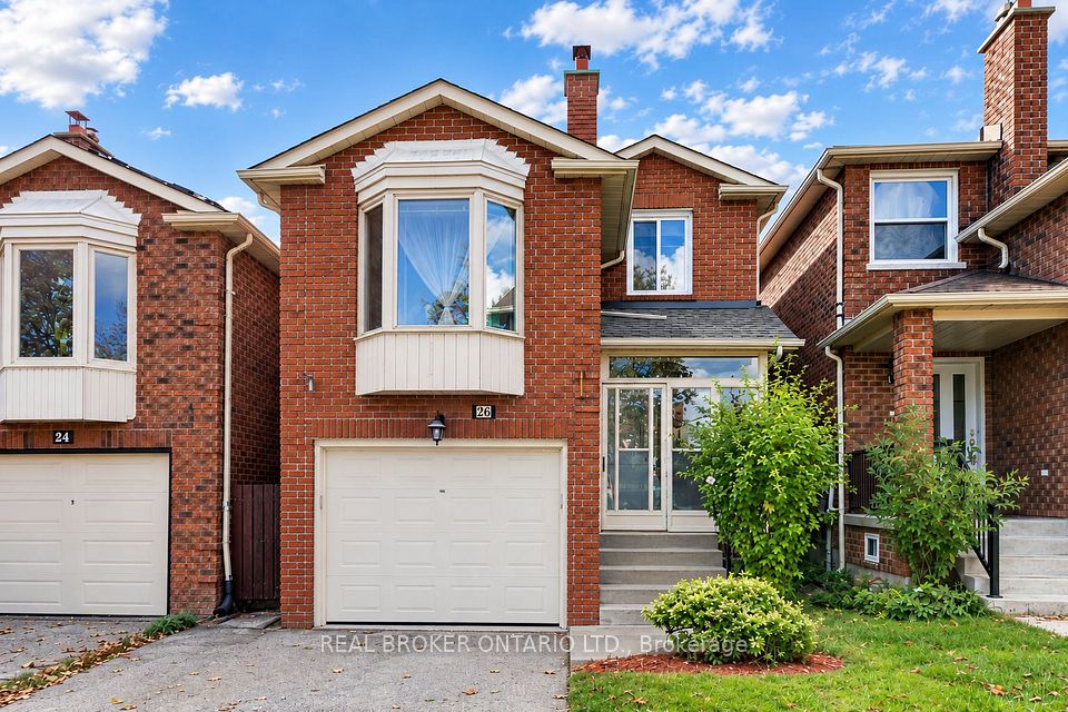 Detached at 26 White Boulevard, Vaughan, ON L4J 5Z3