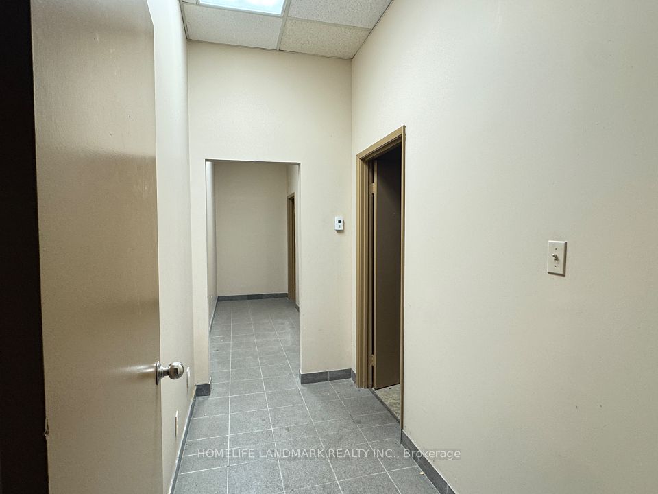 180 Jardin Drive 3, Vaughan, ON L4K 1X8 10