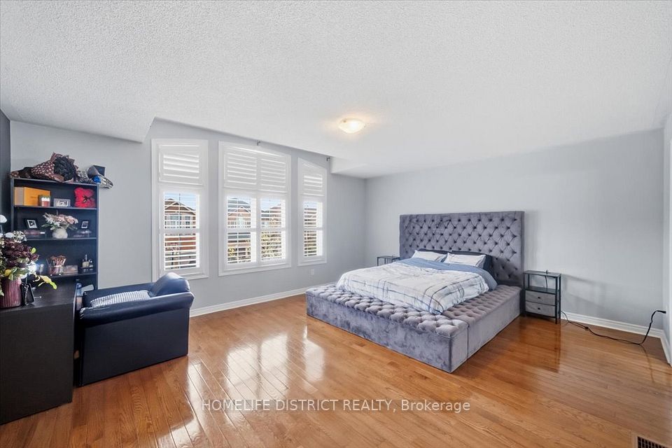 43 Bethany Street, Markham, ON L3S 4T9 16