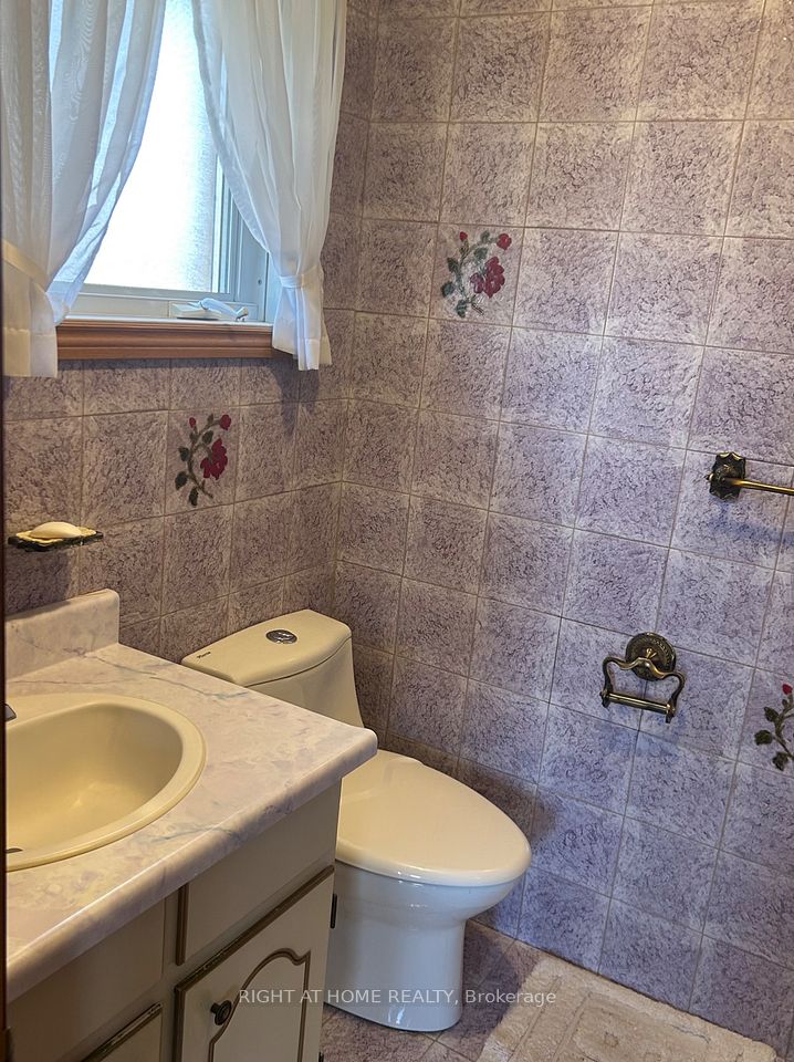 149 Jeanne Drive W, Vaughan, ON L4L 1X8 15