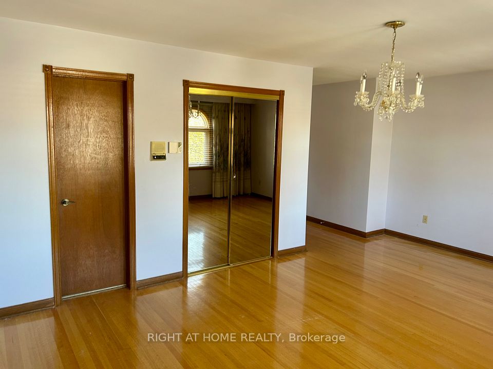 149 Jeanne Drive W, Vaughan, ON L4L 1X8 14